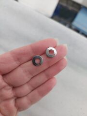 (1 çift-2 adet) Paslanmaz Çelik Çelik Renk Yuvarlak Model Küpe Aparatı