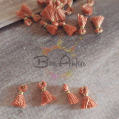 (5 adet) 1 cm Tarçın Renk Minik Püskül - 022